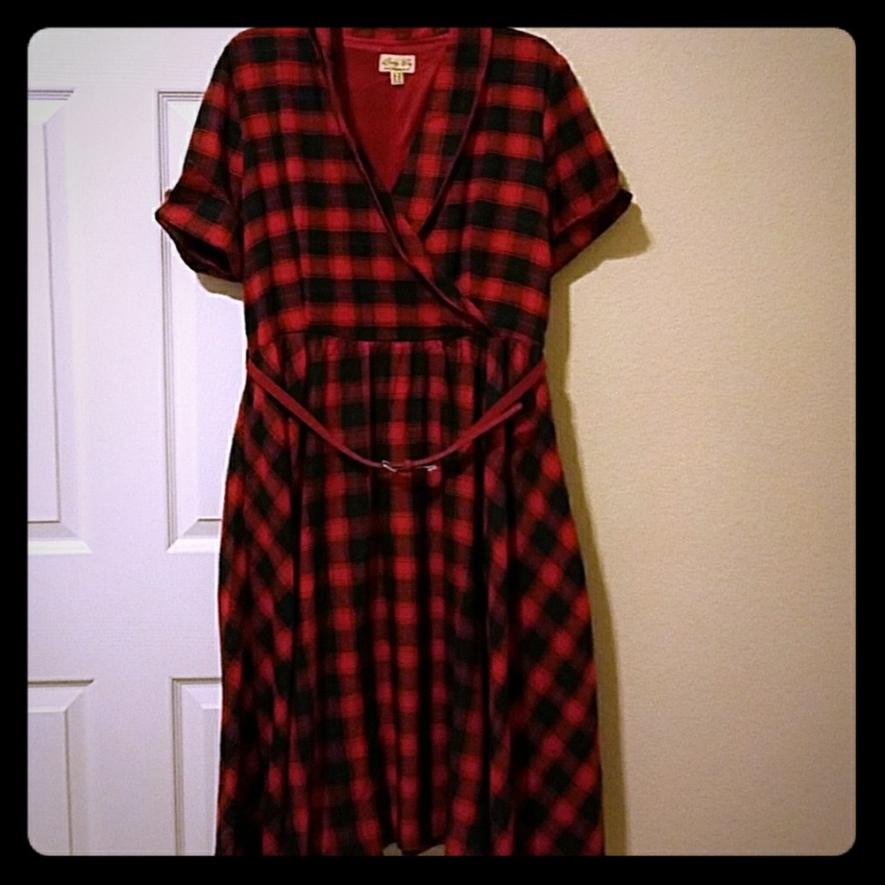 NWOT Vintage Inspired Flannel Dress with belt